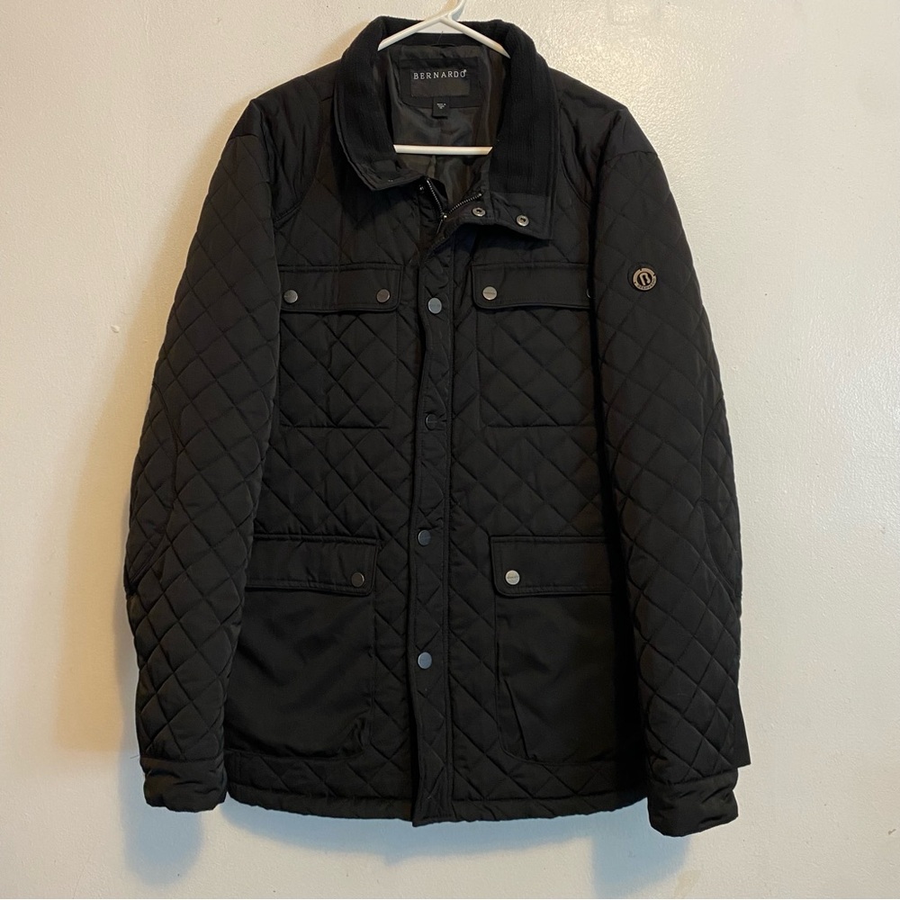 Bernardo Men's Black Quilted‎ Jacket Size XL Full Front Zip Pockets Barn Coat